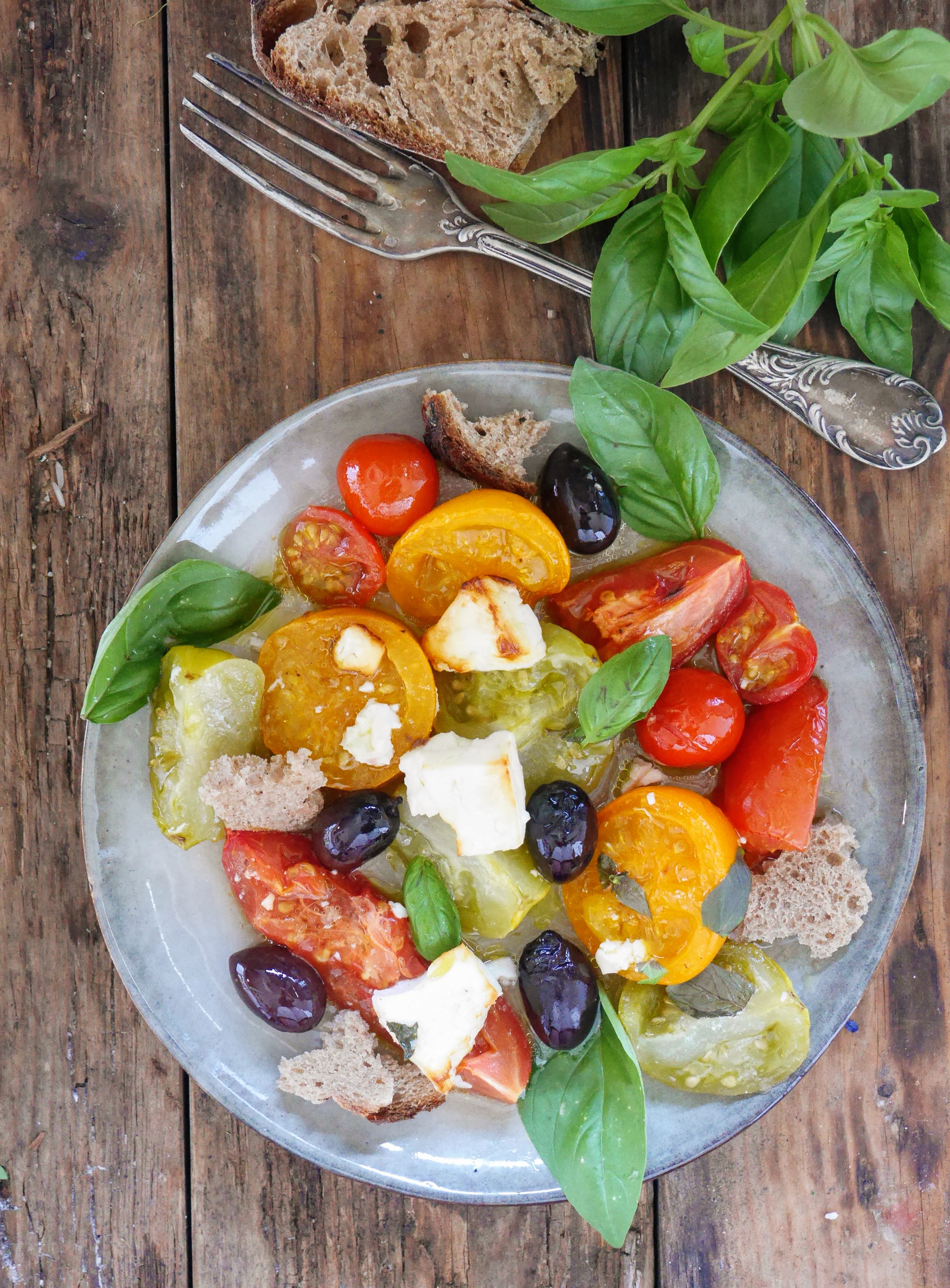 Tomates et féta rôties au four