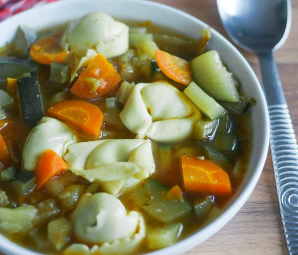 Soupe de légumes aux Tortellinis